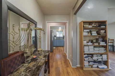 Entry Way - 3501 Necia St, Moore, OK 73160 photo 1 of 2