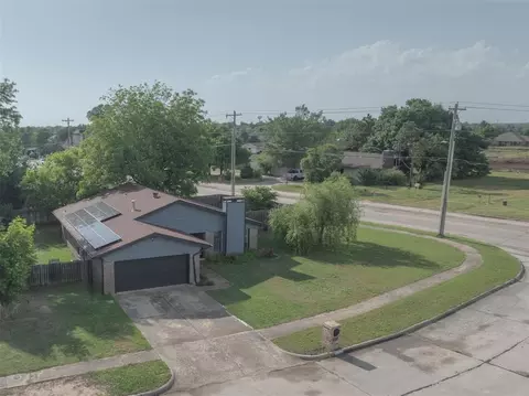 View/Area - 3501 Necia St, Moore, OK 73160 photo 4 of 5
