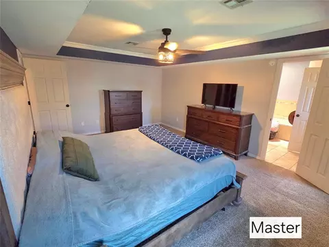 Bedroom - 605 Hayes St, Altus, OK 73521 photo 3 of 5