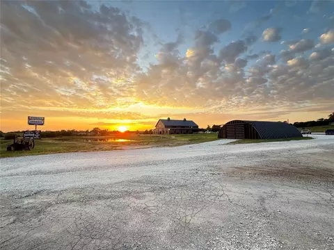 1 1100 Ei-40 Frontage Rd #1, Okemah, OK 74859