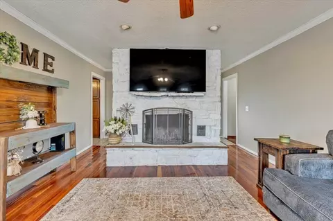 Living - 704 Cedar Springs Dr, Tuttle, OK 73089 photo 1 of 3