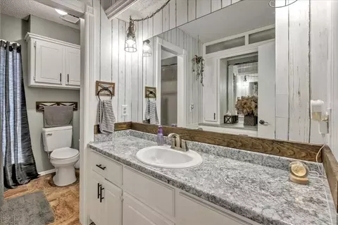 Bath - 704 Cedar Springs Dr, Tuttle, OK 73089 photo 1 of 3