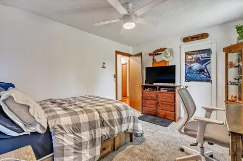 Bedroom - 704 Cedar Springs Dr, Tuttle, OK 73089 photo 5 of 7