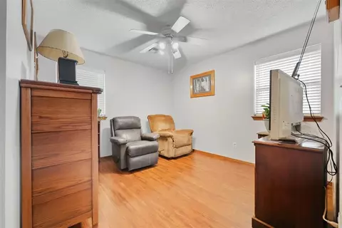 Bedroom - 508 N Buchanan St, Crescent, OK 73028 photo 5 of 5
