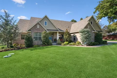 2369 Blue Spruce Dr, Blanchard, OK 73010