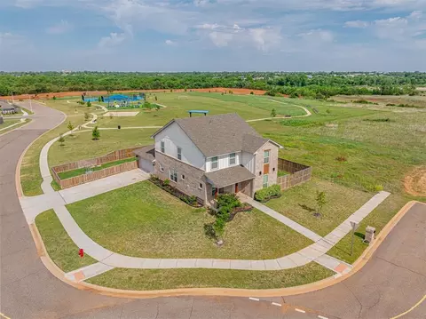 1920 Bellatona Blvd, Norman, OK 73071