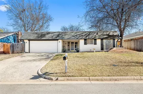 10404 Little Pond Dr, Oklahoma City, OK 73162