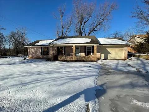 Exterior - 19 Echo Ln, Harrah, OK 73045 photo 4 of 7