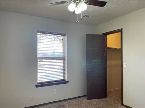 Bedroom - 19 Echo Ln, Harrah, OK 73045 photo 3 of 6