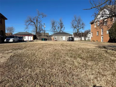 1115 NE 14th St, Oklahoma City, OK 73117