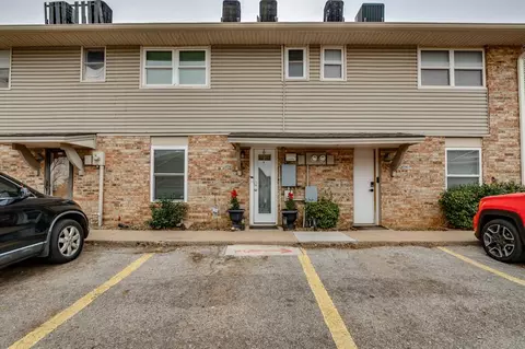 6736 N Meridian Ave, Oklahoma City, OK 73116