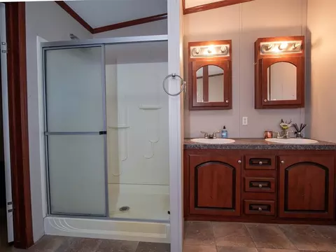 Bath - 213 S 2nd St, Byars, OK 74831 photo 3 of 3