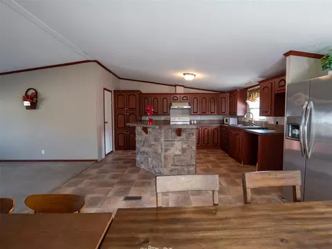 Kitchen - 213 S 2nd St, Byars, OK 74831 photo 1 of 3