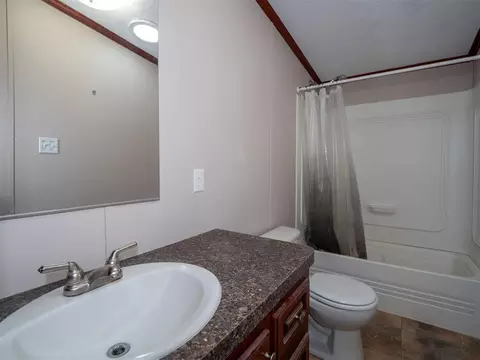 Bath - 213 S 2nd St, Byars, OK 74831 photo 2 of 3