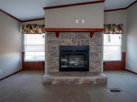 Living - 213 S 2nd St, Byars, OK 74831 photo 5 of 5
