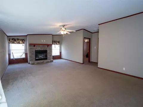 Living - 213 S 2nd St, Byars, OK 74831 photo 4 of 5
