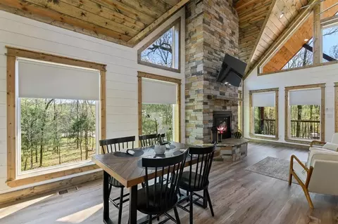 Dining - 862 Hickory Post Rd, Broken Bow, OK 74728 photo 1 of 1