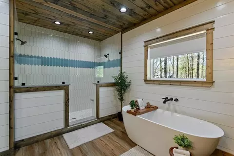 Bath - 862 Hickory Post Rd, Broken Bow, OK 74728 photo 1 of 5
