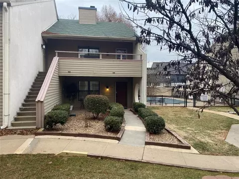 11120 Stratford Dr #205, Oklahoma City, OK 73120