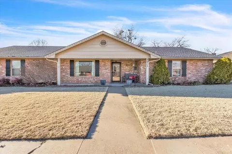 3613 Jim Robison Dr, Edmond, OK 73013
