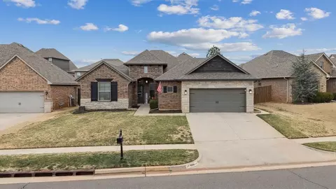 19104 N Rush Springs Ln, Edmond, OK 73012