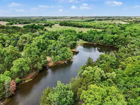1141 Creekside Trl, Guthrie, OK 73044
