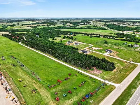 841 Meadow Park Rd, Guthrie, OK 73044