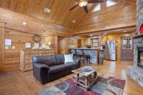 Living - 68 Eg Ln, Broken Bow, OK 74728 photo 5 of 5