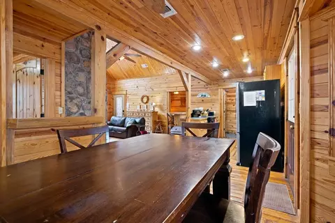 Dining - 68 Eg Ln, Broken Bow, OK 74728 photo 4 of 4