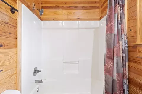 Bath - 68 Eg Ln, Broken Bow, OK 74728 photo 5 of 5