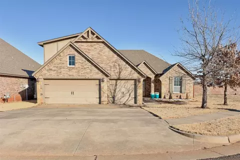 10805 NW 36th Ter, Yukon, OK 73099