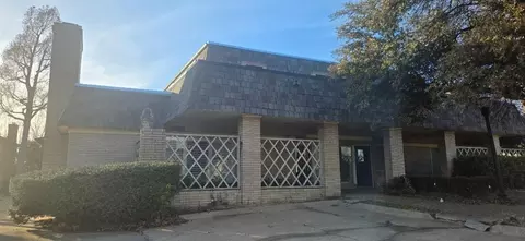 6341 Glenbrook Ct, Oklahoma City, OK 73118