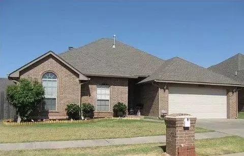 17037 Woodvine Dr, Edmond, OK 73012