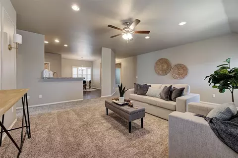 2924 Sunberry Way, Yukon, OK 73099