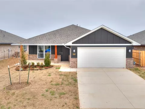 1004 Redwood Creek Dr, Yukon, OK 73099