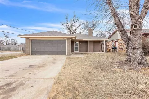 9701 NE 3rd Pl, Midwest City, OK 73130