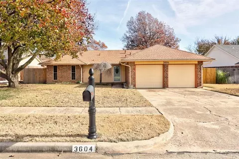 3604 Necia St, Moore, OK 73160