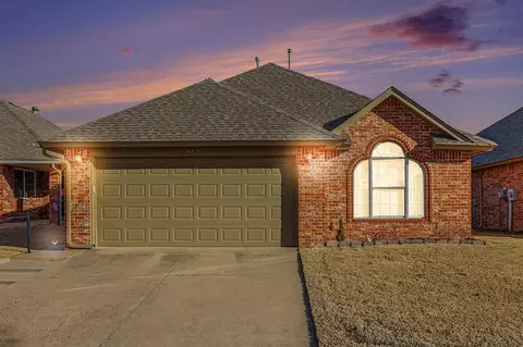 913 Heather Glen Ter, Norman, OK 73072