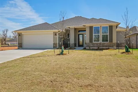 3027 James Way, Guthrie, OK 73044