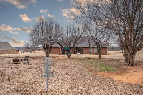 Exterior - 1913 Kyle Dr, Guthrie, OK 73044 photo 6 of 7