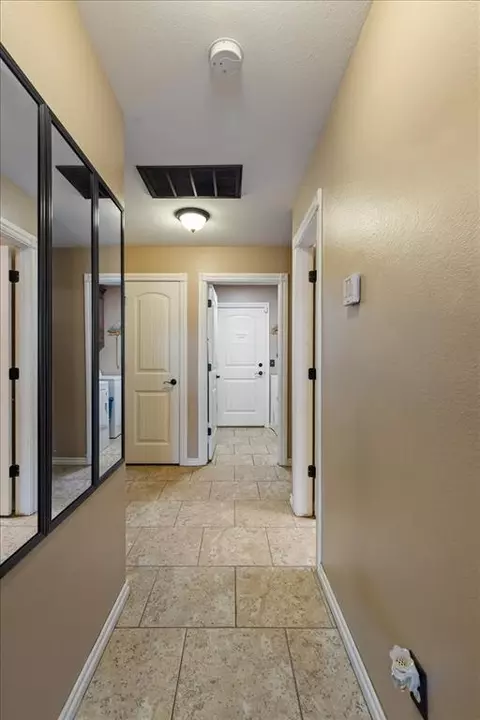 Entry Way - 414 NW Granite Ave, Cache, OK 73527 photo 2 of 2