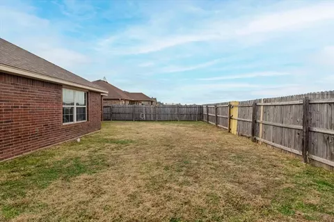 Exterior - 414 NW Granite Ave, Cache, OK 73527 photo 4 of 5