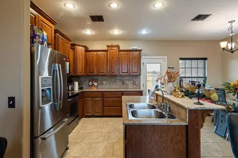 Kitchen - 414 NW Granite Ave, Cache, OK 73527 photo 1 of 3