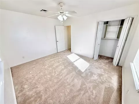 Bedroom - 1102 N Lee St, Altus, OK 73521 photo 2 of 5