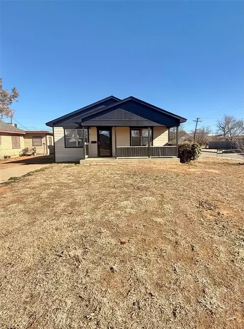 1102 N Lee St, Altus, OK 73521