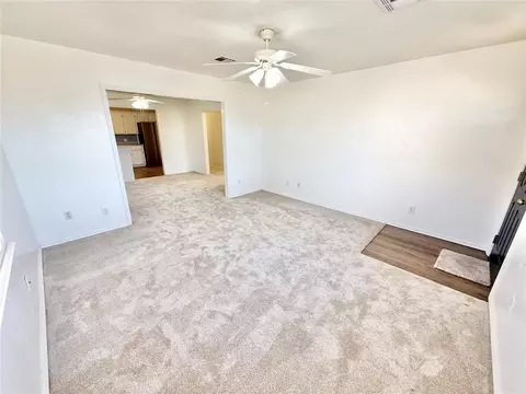 Living - 1102 N Lee St, Altus, OK 73521 photo 1 of 6