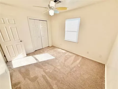 Bedroom - 1102 N Lee St, Altus, OK 73521 photo 3 of 5