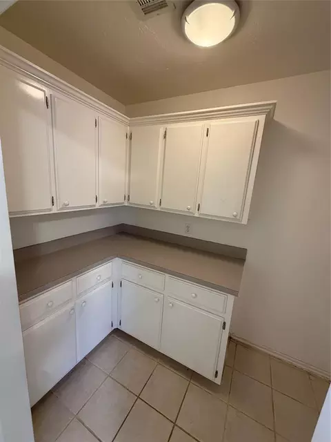 Other - 1102 N Lee St, Altus, OK 73521 photo 9 of 10