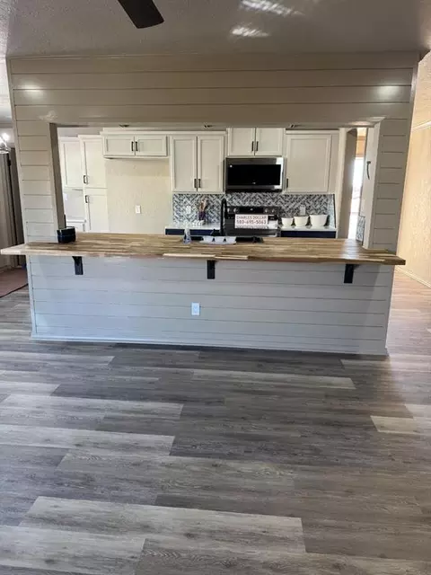 Kitchen - 2101 Galaxy Dr, Altus, OK 73521 photo 1 of 5