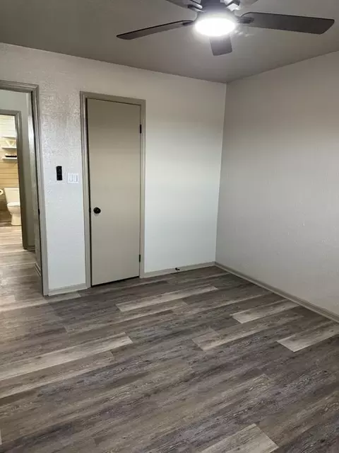 Bedroom - 2101 Galaxy Dr, Altus, OK 73521 photo 2 of 3